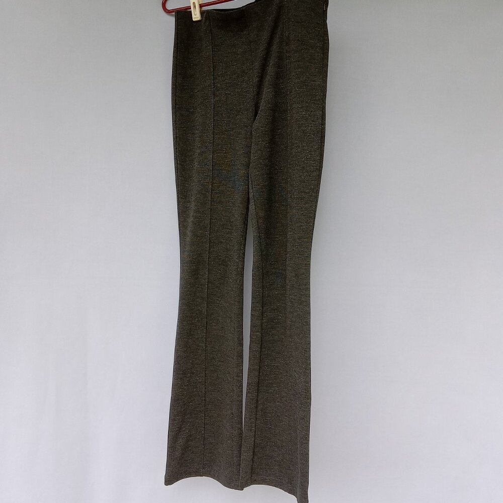 ATHLETA stretchy athleisure pants flared leg zip pockets‎ Grey Size 6